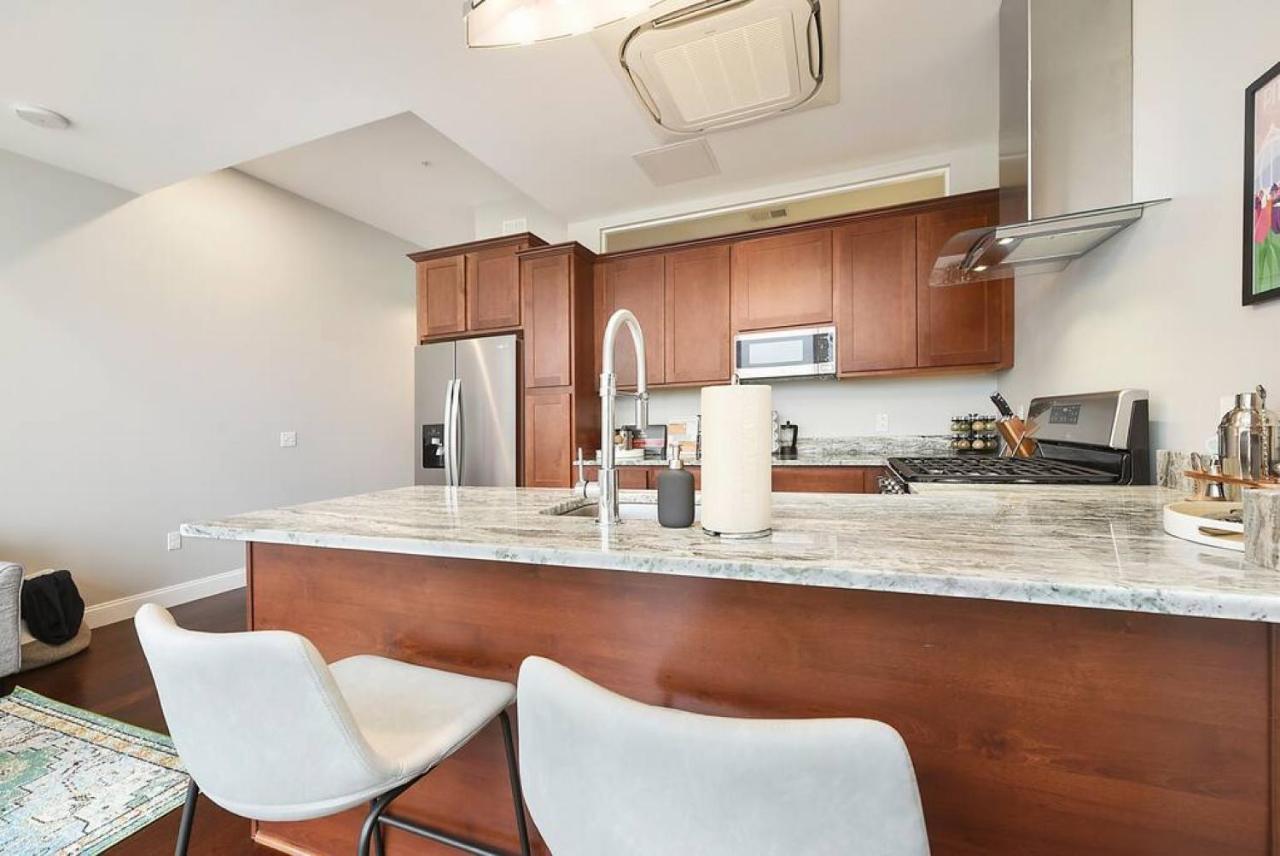 Hostwise Stays - The Washington At Chatham - Free Parking, Private Gym, Skyline Views! Pittsburgh Exteriör bild