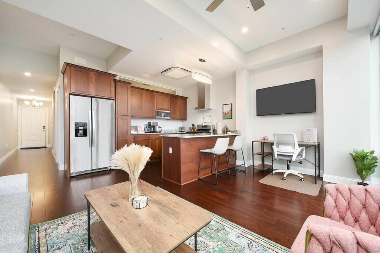 Hostwise Stays - The Washington At Chatham - Free Parking, Private Gym, Skyline Views! Pittsburgh Exteriör bild