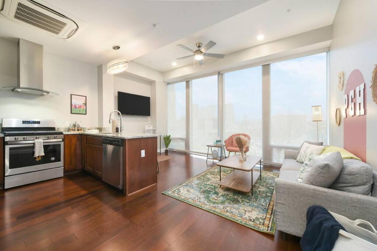 Hostwise Stays - The Washington At Chatham - Free Parking, Private Gym, Skyline Views! Pittsburgh Exteriör bild
