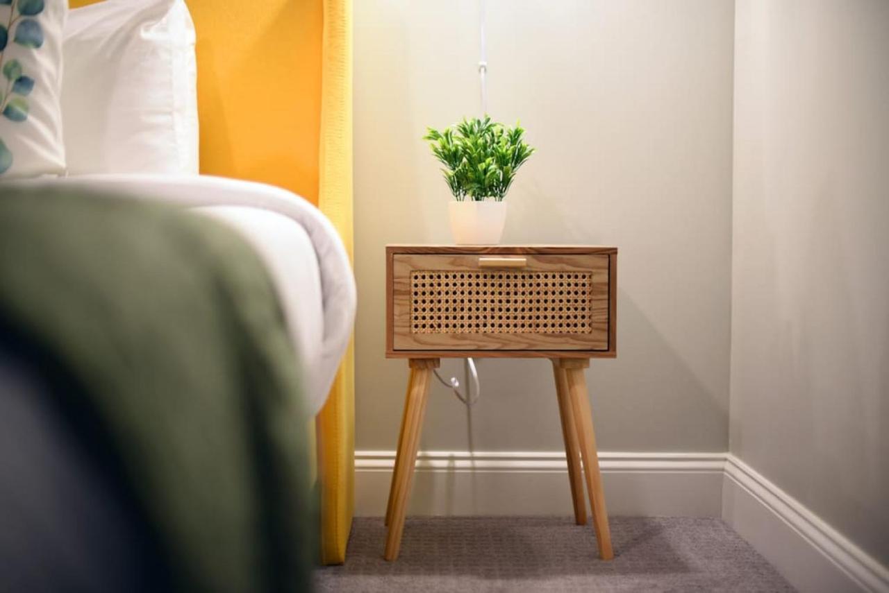 Hostwise Stays - The Washington At Chatham - Free Parking, Private Gym, Skyline Views! Pittsburgh Exteriör bild